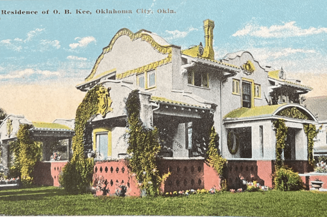 Heritage Hills on display in this historical Oklahoma City postcard.
