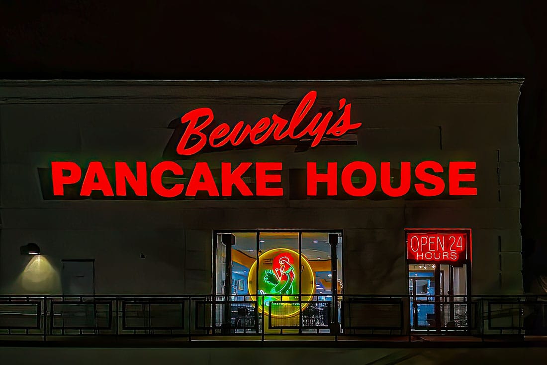 Beverly's Pancake House at night.